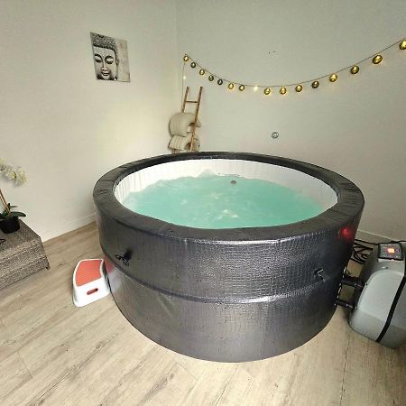Ferienwohnung Le Pont T3 Etoile Avec Jacuzzi Saint-Méloir-des-Ondes Exterior foto